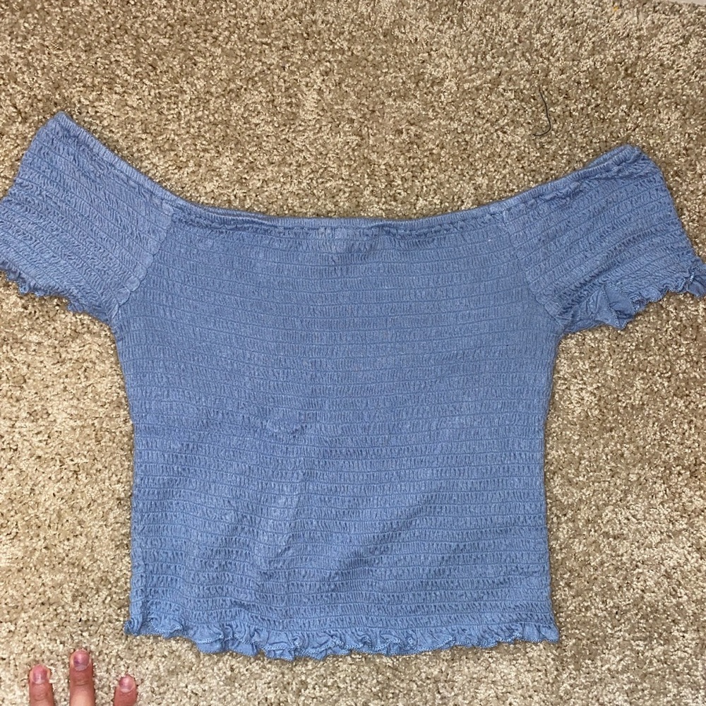 Off the shoulder bundle🤍 - Picture 3 of 3